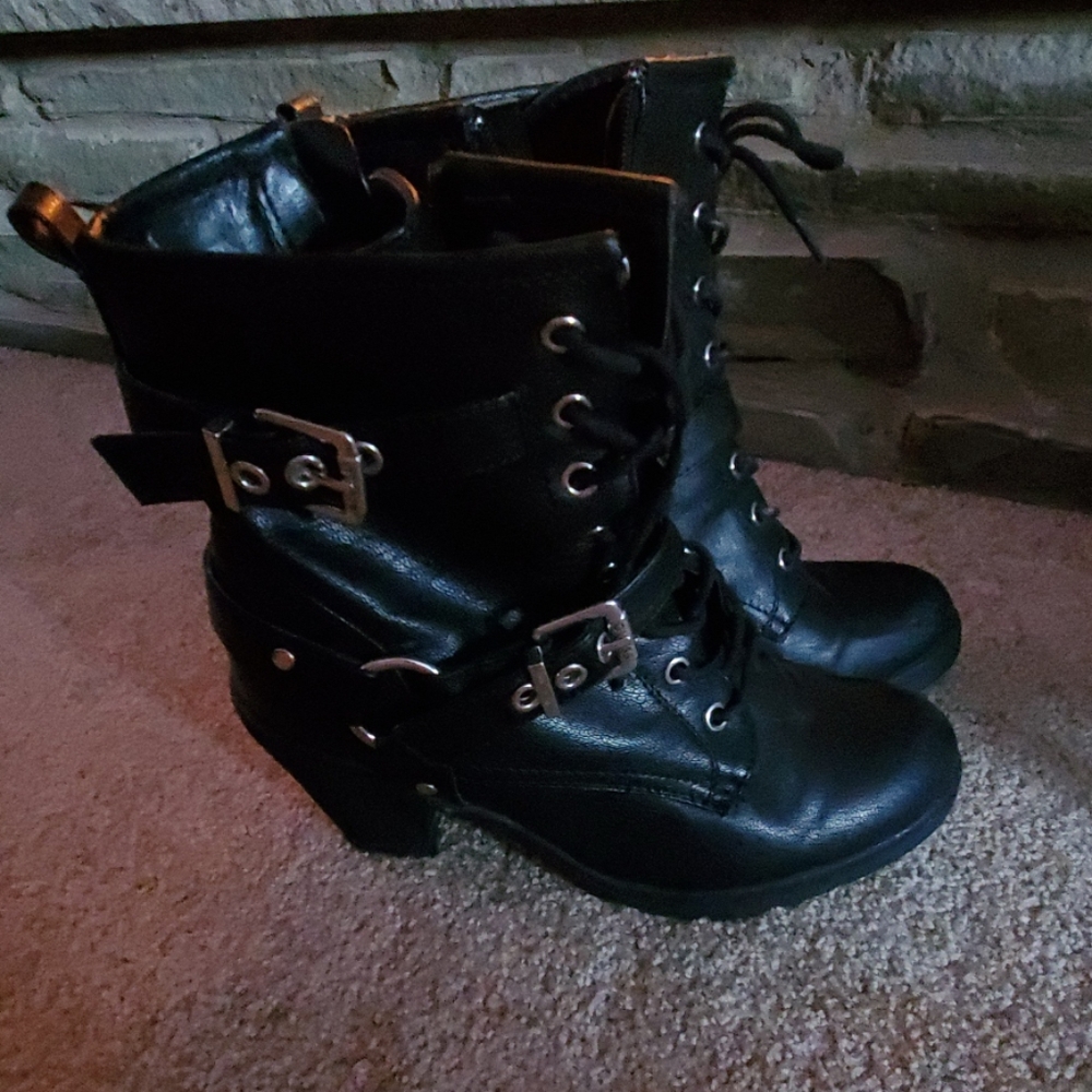 Guess heels